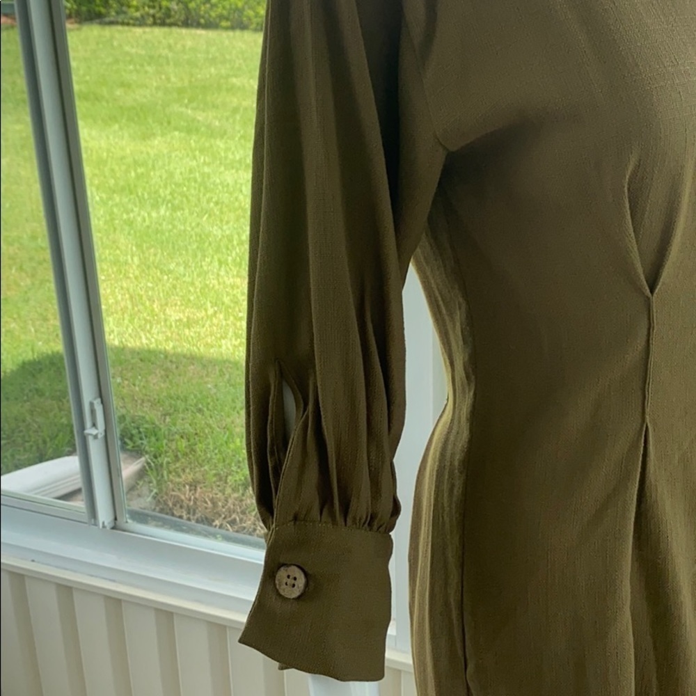 ZARA - Dark Green w/ Colorful wooden Buttons - Picture 4 of 6